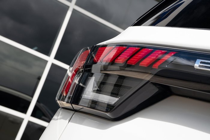 2025 Ford Everest Trend MY25.25 4X4 Dual Range Arctic White