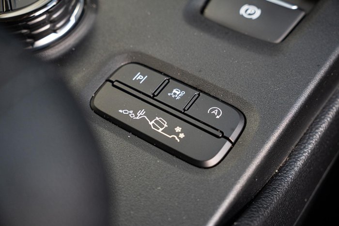 2025 Ford Everest Trend MY25.25 4X4 Dual Range Arctic White