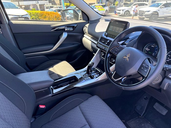 2024 Mitsubishi Eclipse Cross PHEV ES