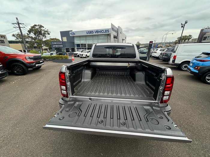 2024 Mitsubishi Triton GLS