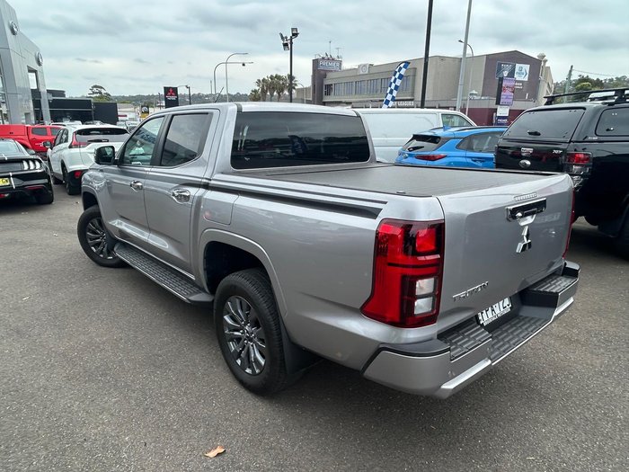 2024 Mitsubishi Triton GLS