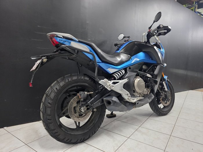 2017 CFMOTO 650MT Blue