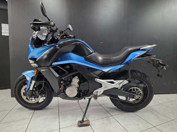 2017 CFMOTO 650MT Blue