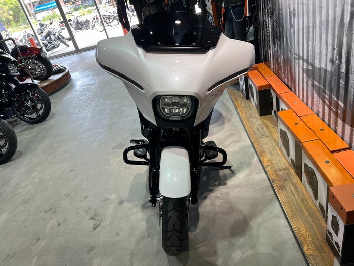 2025 Harley-davidson FLHX STREET GLIDE (117) White Onyx Pearl