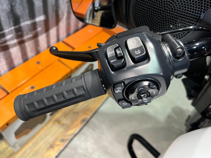 2025 Harley-davidson FLHX STREET GLIDE (117) White Onyx Pearl