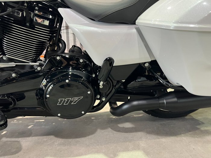 2025 Harley-davidson FLHX STREET GLIDE (117) White Onyx Pearl