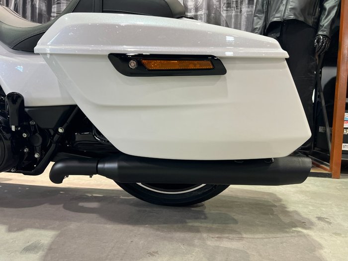 2025 Harley-davidson FLHX STREET GLIDE (117) White Onyx Pearl