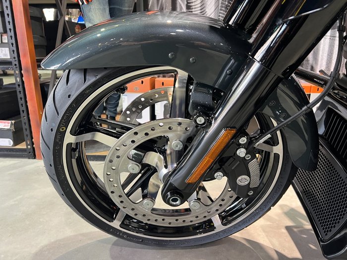 2025 Harley-davidson FLHX STREET GLIDE (117) Iron Horse Metallic