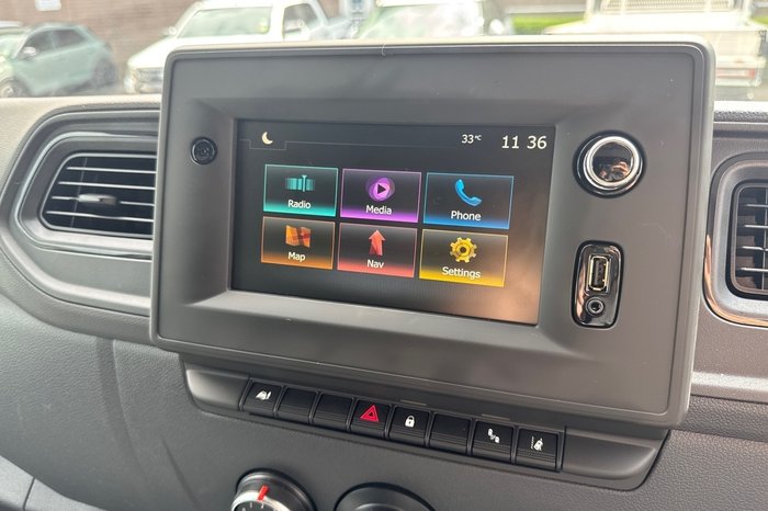 2024 Renault Master Pro LWB FWD (110kW) L3H2