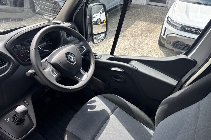 2024 Renault Master Pro LWB FWD (110kW) L3H2