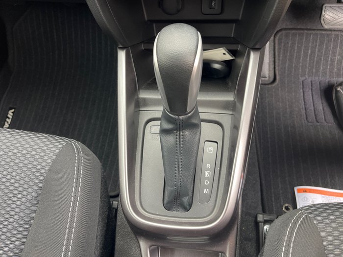2023 Suzuki Vitara (No Badge)