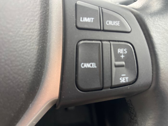 2023 Suzuki Vitara (No Badge)
