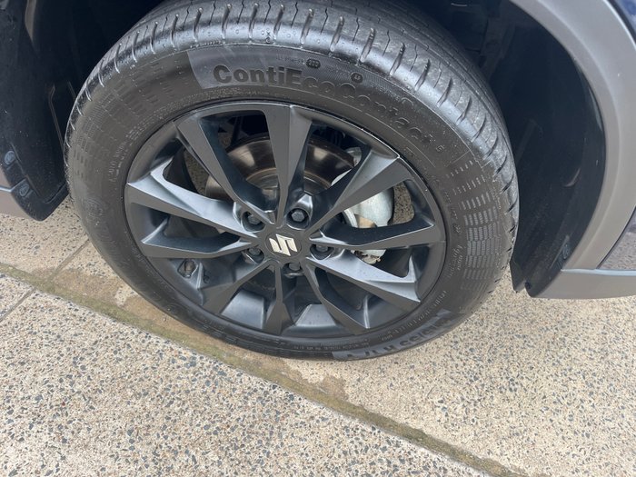 2023 Suzuki Vitara (No Badge)