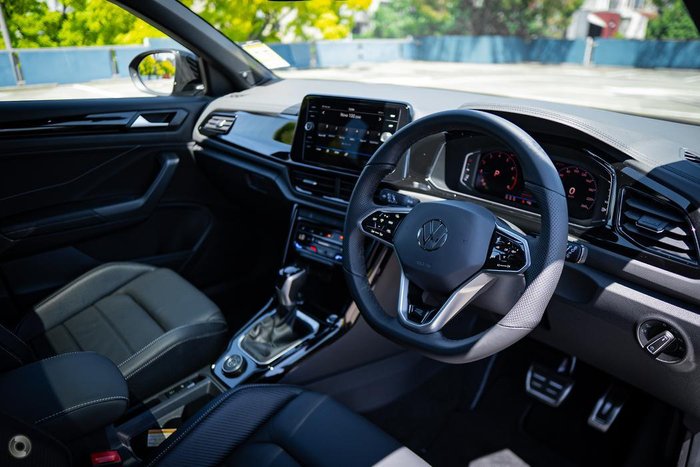 2025 Volkswagen T-Roc 140TSI R-Line