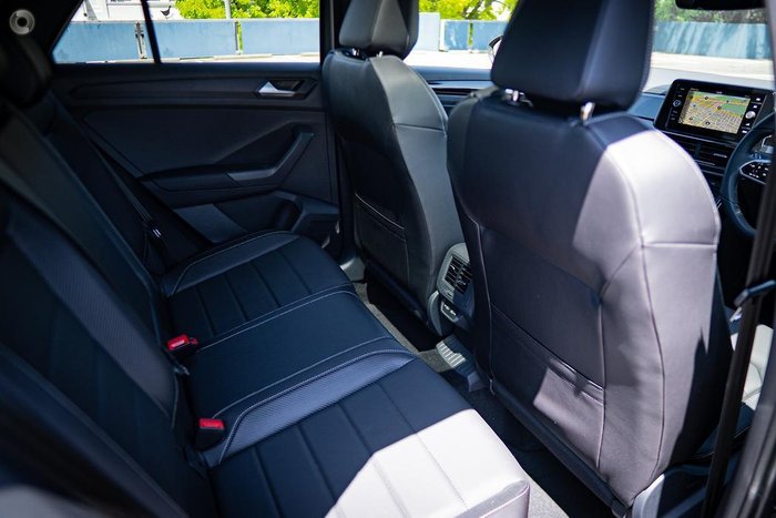 2025 Volkswagen T-Roc 140TSI R-Line