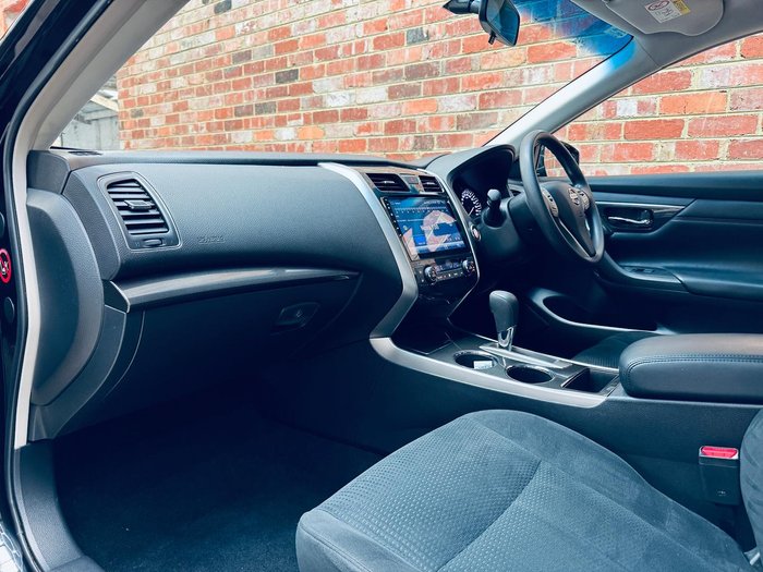 2015 Nissan Altima ST L33 Ebony