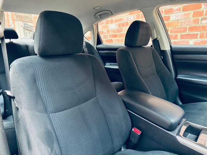 2015 Nissan Altima ST L33 Ebony