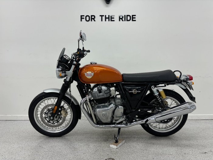 2021 Royal Enfield INTERCEPTOR 650 CLASSIC Orange