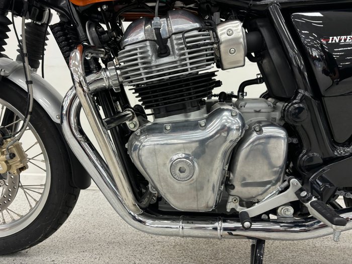 2021 Royal Enfield INTERCEPTOR 650 CLASSIC Orange