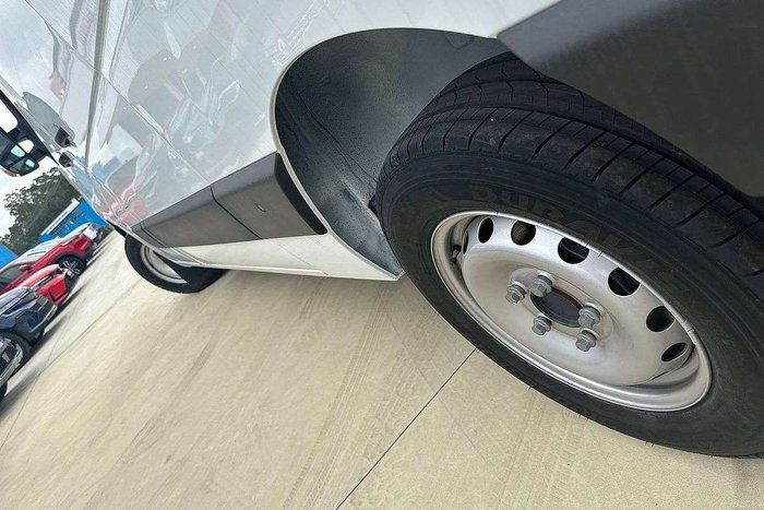 2024 Renault Master Pro 110kW