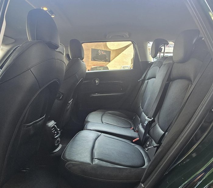 2018 MINI Clubman Cooper F54 British Racing Green II