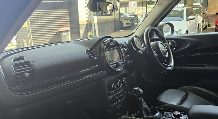 2018 MINI Clubman Cooper F54 British Racing Green II