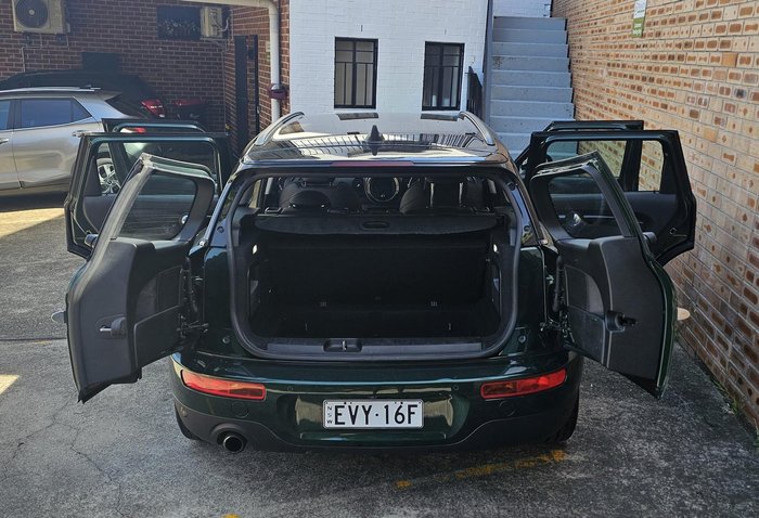 2018 MINI Clubman Cooper F54 British Racing Green II