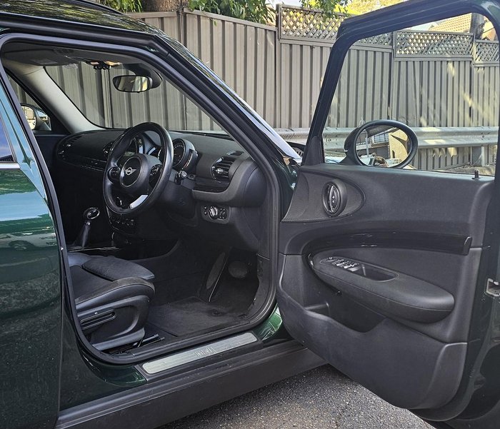 2018 MINI Clubman Cooper F54 British Racing Green II