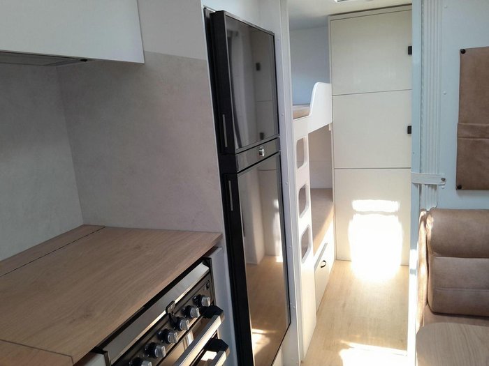 2025 Franklin Razor 220 2 Bunks 220