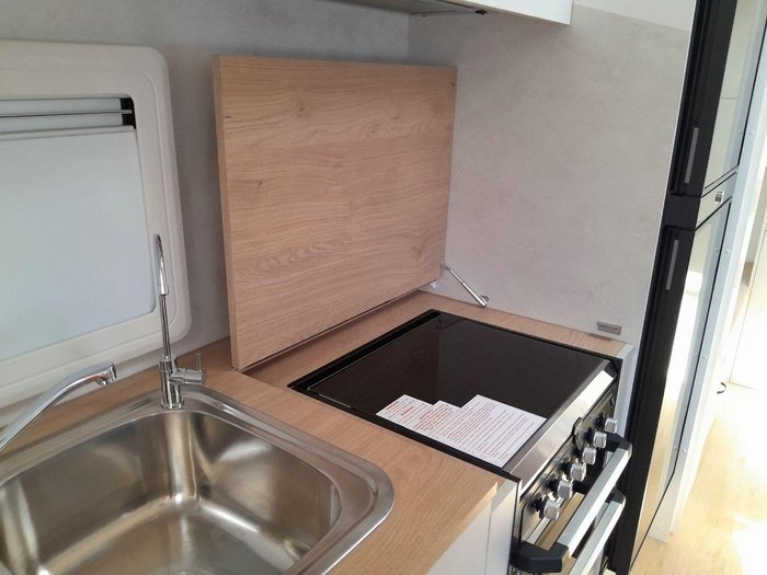 2025 Franklin Razor 220 2 Bunks 220