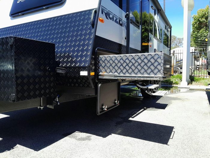 2025 Franklin Razor 220 2 Bunks 220