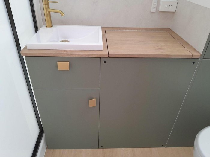 2025 Franklin Razor 196 Rev Cafe 196