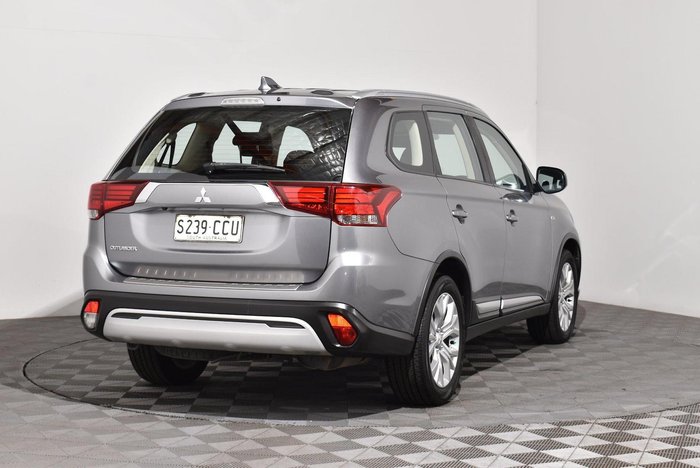 2019 Mitsubishi Outlander ES