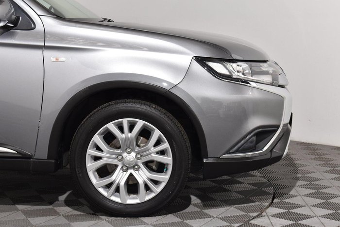 2019 Mitsubishi Outlander ES