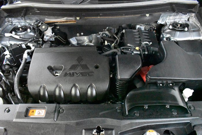 2019 Mitsubishi Outlander ES