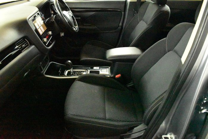 2019 Mitsubishi Outlander ES