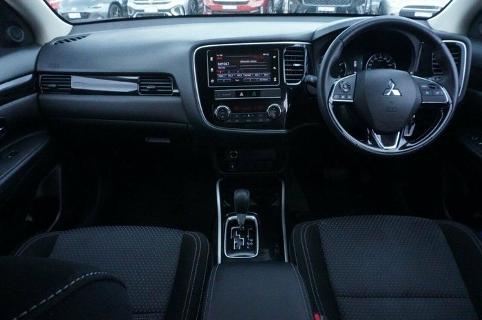 2018 Mitsubishi Outlander ES