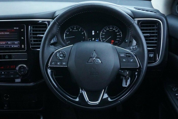 2018 Mitsubishi Outlander ES