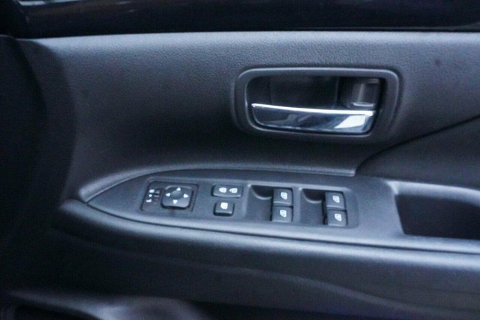 2018 Mitsubishi Outlander ES