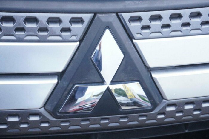 2018 Mitsubishi Outlander ES