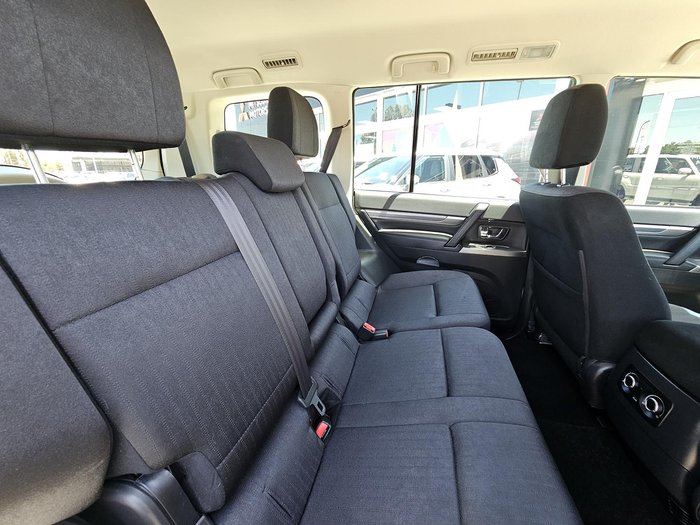 2019 Mitsubishi Pajero GLX