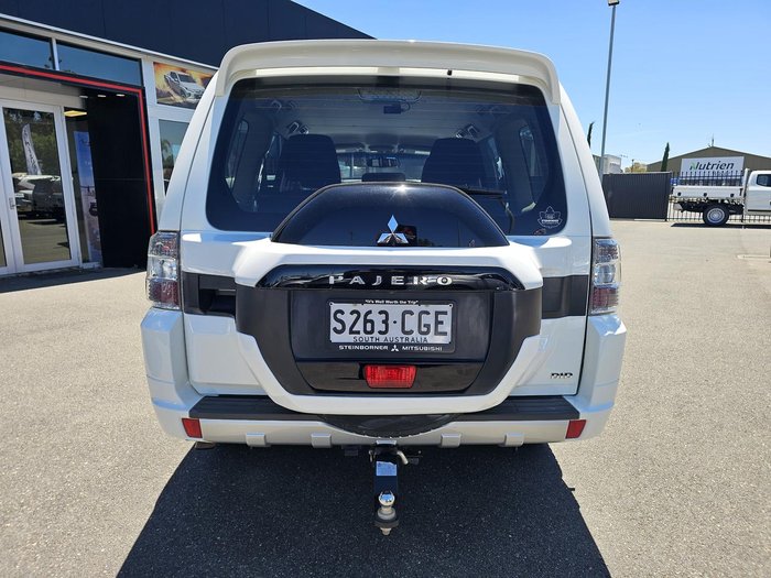 2019 Mitsubishi Pajero GLX