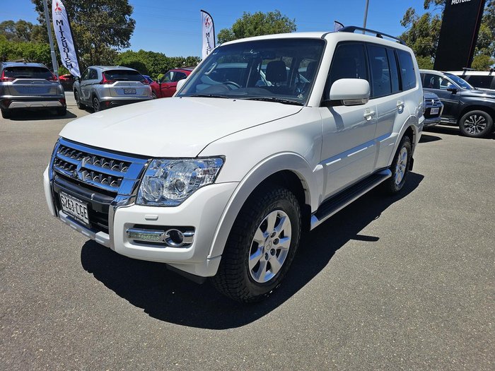 2019 Mitsubishi Pajero GLX