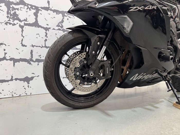 2024 Kawasaki Ninja ZX-4R Ninja Black