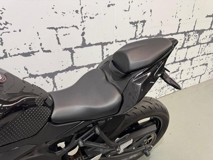 2024 Kawasaki Ninja ZX-4R Ninja Black