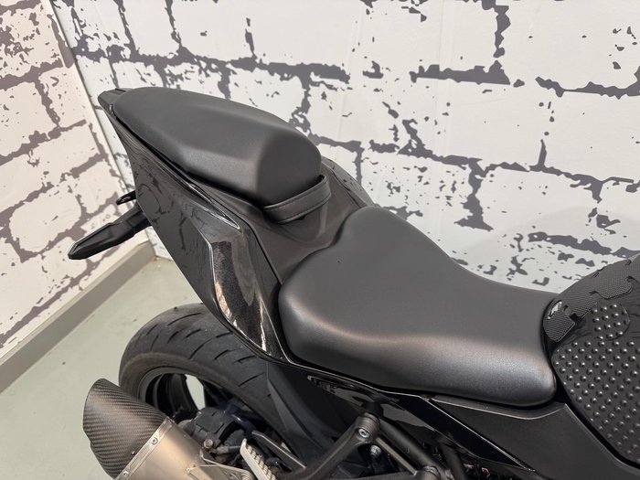 2024 Kawasaki Ninja ZX-4R Ninja Black