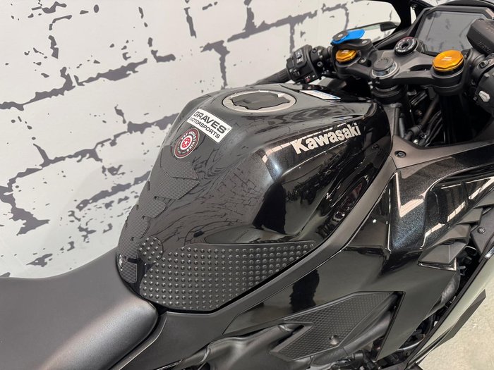 2024 Kawasaki Ninja ZX-4R Ninja Black