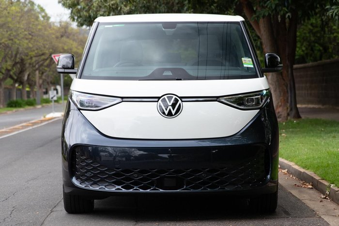 2025 Volkswagen ID. Buzz Pro BEV560