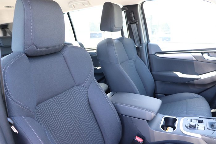 2025 Isuzu MU-X LS-M