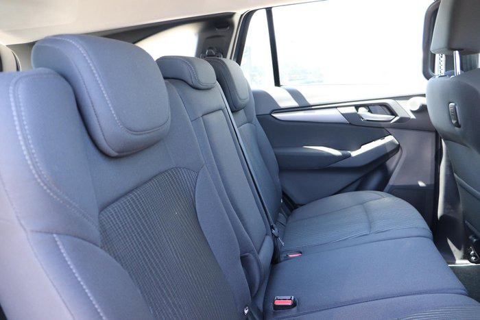 2025 Isuzu MU-X LS-M